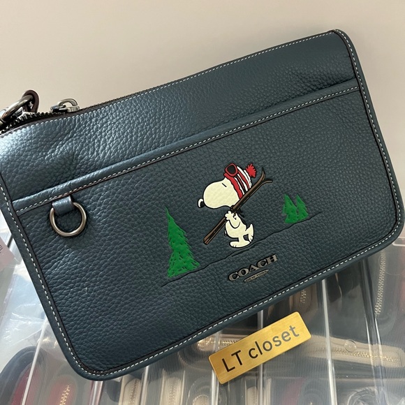 NWT Coach CE710 X Peanuts Heritage Convertible Leather Crossbody Snoopy Motif - Picture 4 of 6